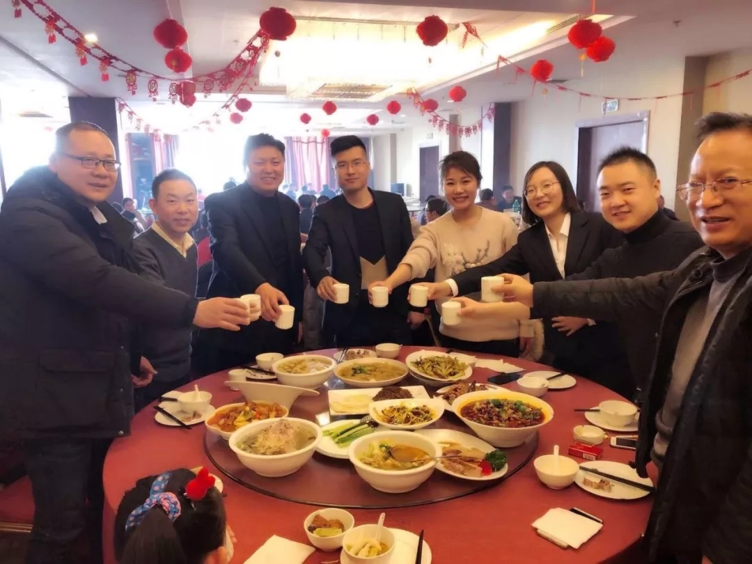 8868体育官网首页入口艾普喷涂机器人